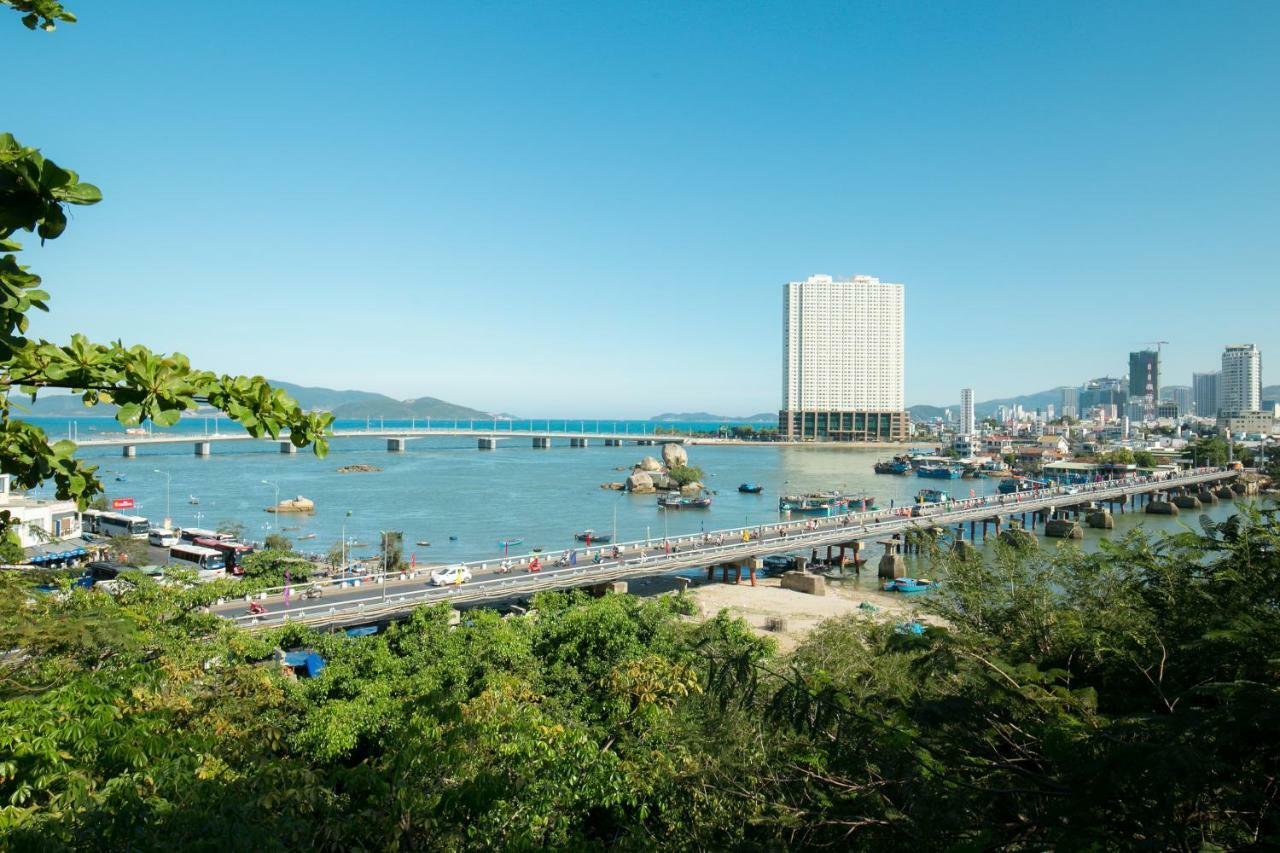 Gis Hotel Nha Trang & Motorbike Rental Eksteriør bilde